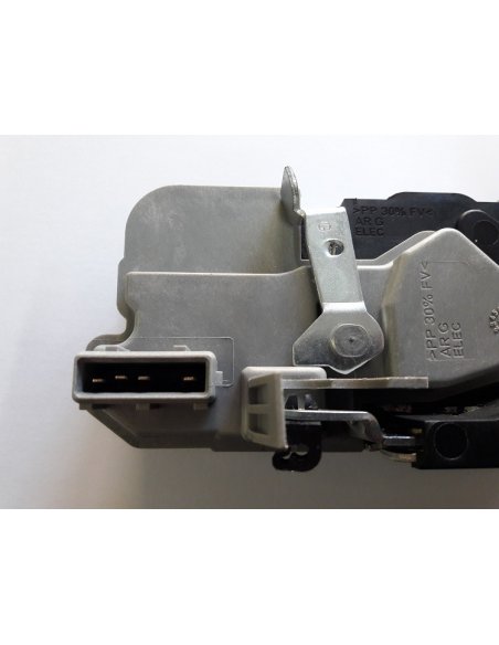 Moteur de centralisation porte arriere gauche Peugeot 206