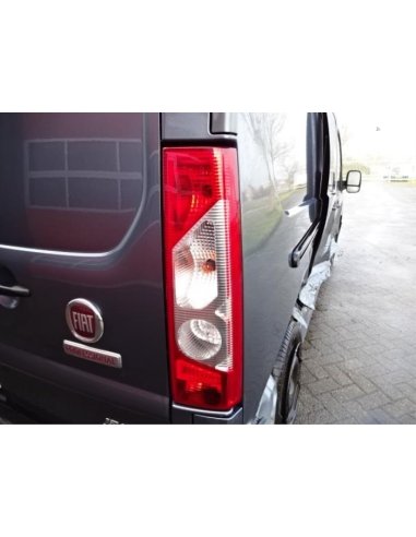 Feu arrière droit Fiat Scudo ap. 2006...